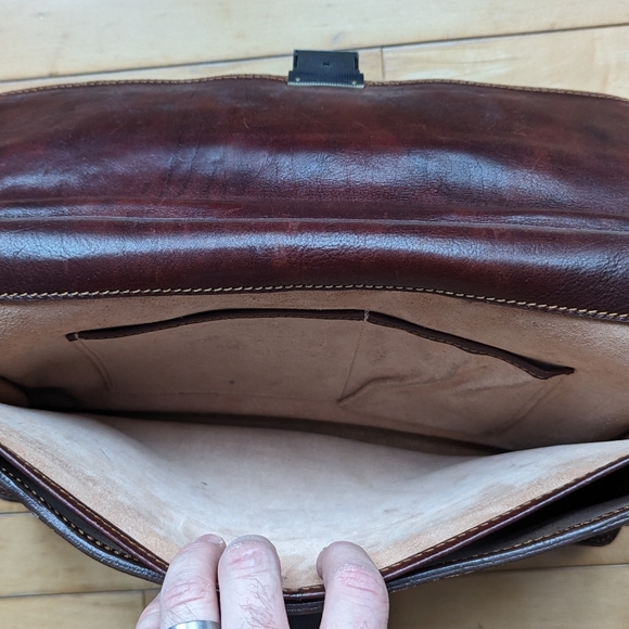 100% Italian leather messenger bag / briefcase - Picture 5 of 7